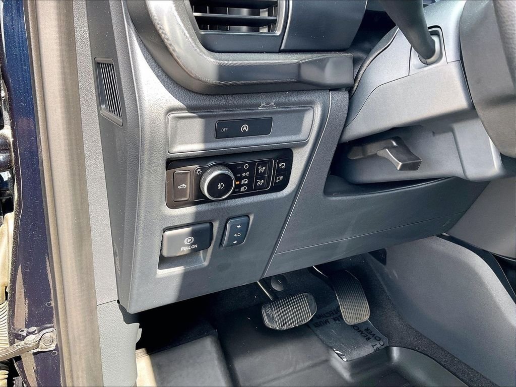 Used 2025 Antimatter Blue Metallic Ford Tremor image 26