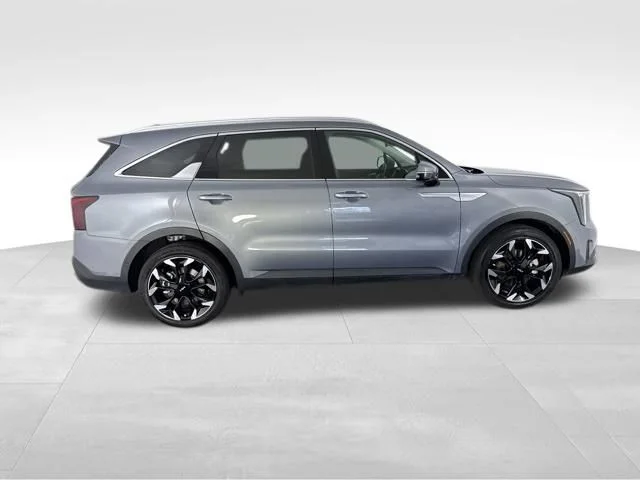 Used 2025 Silver Kia SX image 6