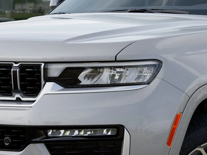 New 2026 Silver Zynith Exterior Paint Jeep Summit image 36