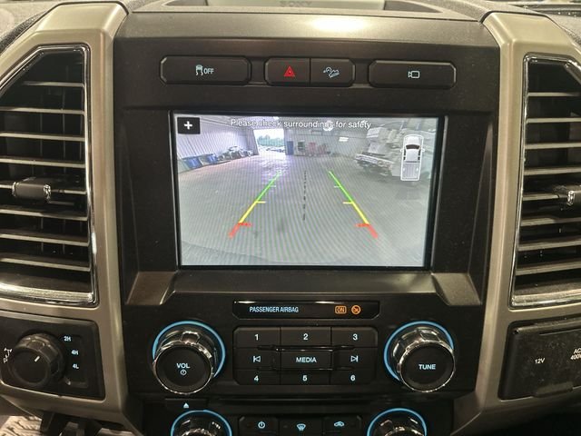 Used 2018 Shadow Black Ford Lariat image 29