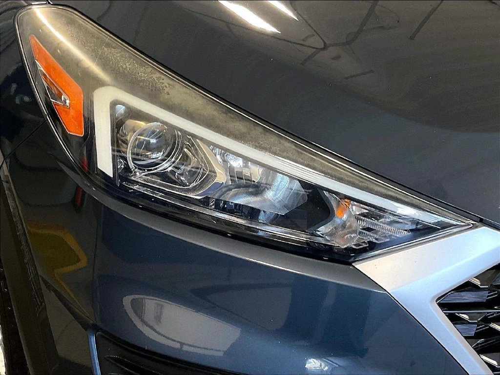 Used 2019 Blue Hyundai SE image 31