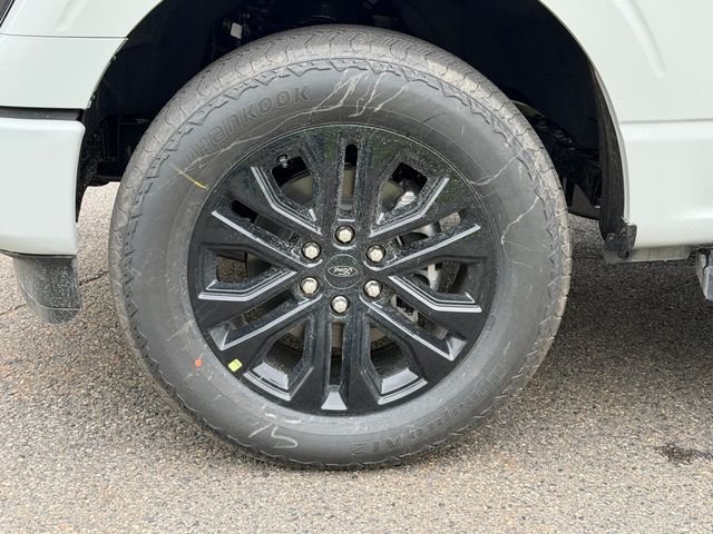 New 2026 Avalanche Ford Lariat® image 30
