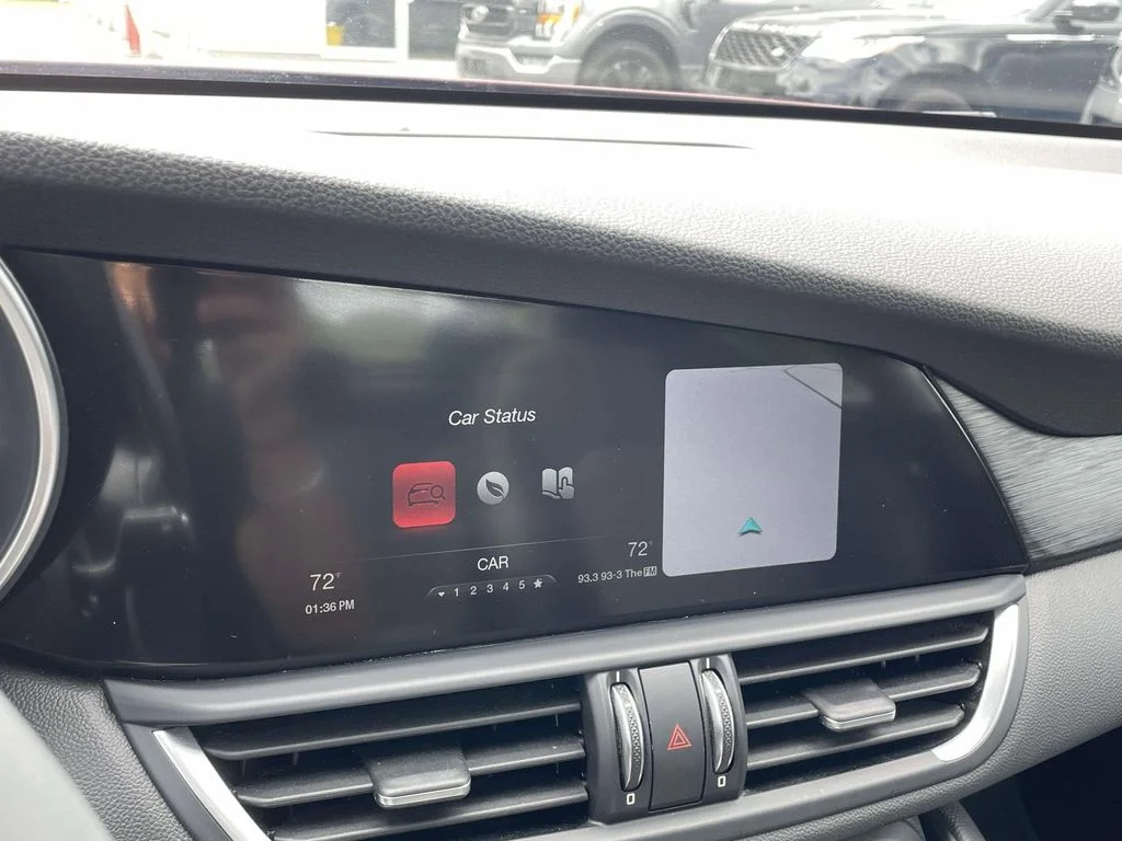 Used 2017 Red Metallic Alfa Romeo Base image 25