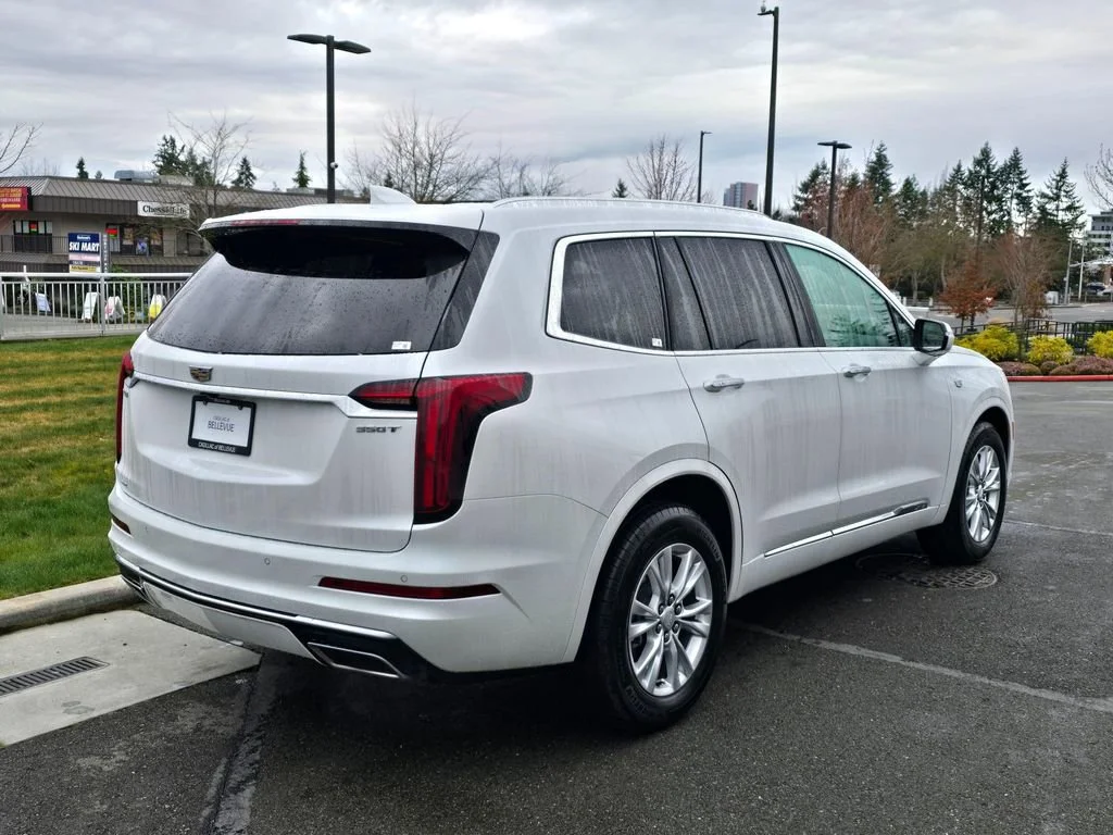 Used 2025 Crystal White Tricoat Cadillac Luxury image 5