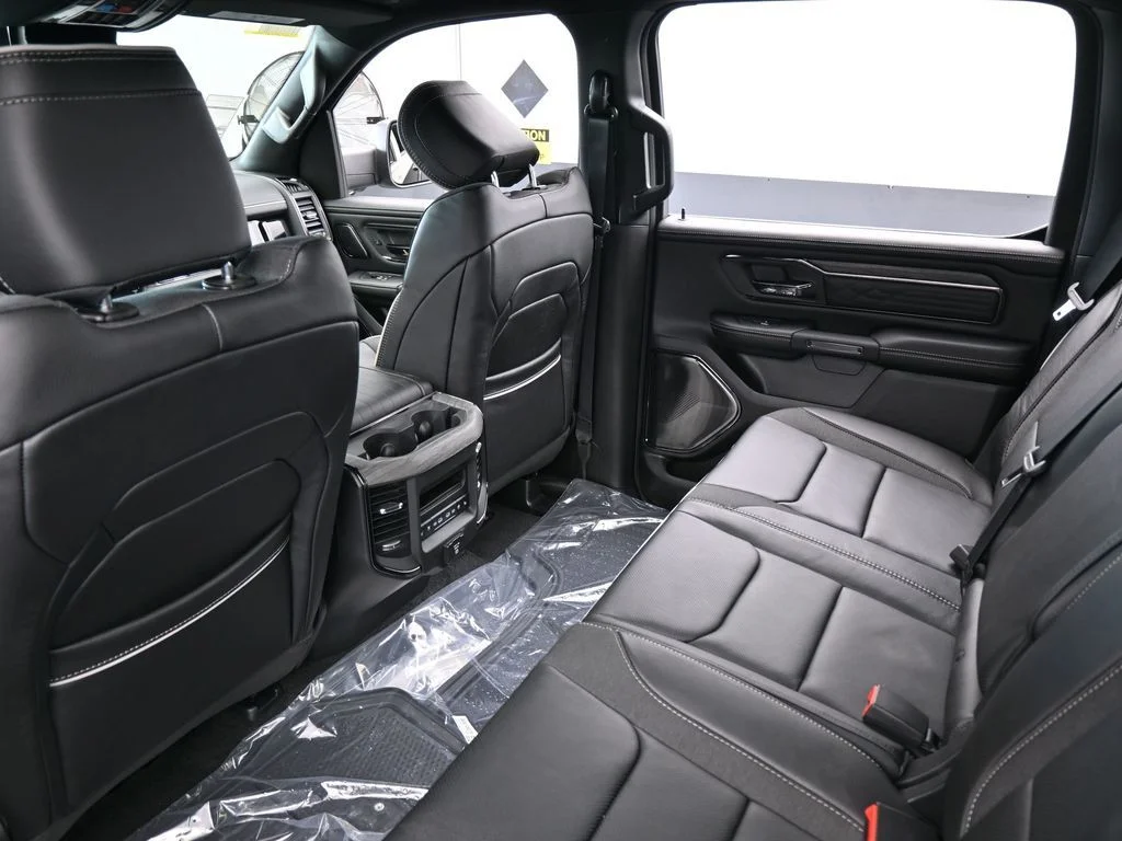 New 2026 Diamond Black Crystal Pearlcoat RAM Limited image 33