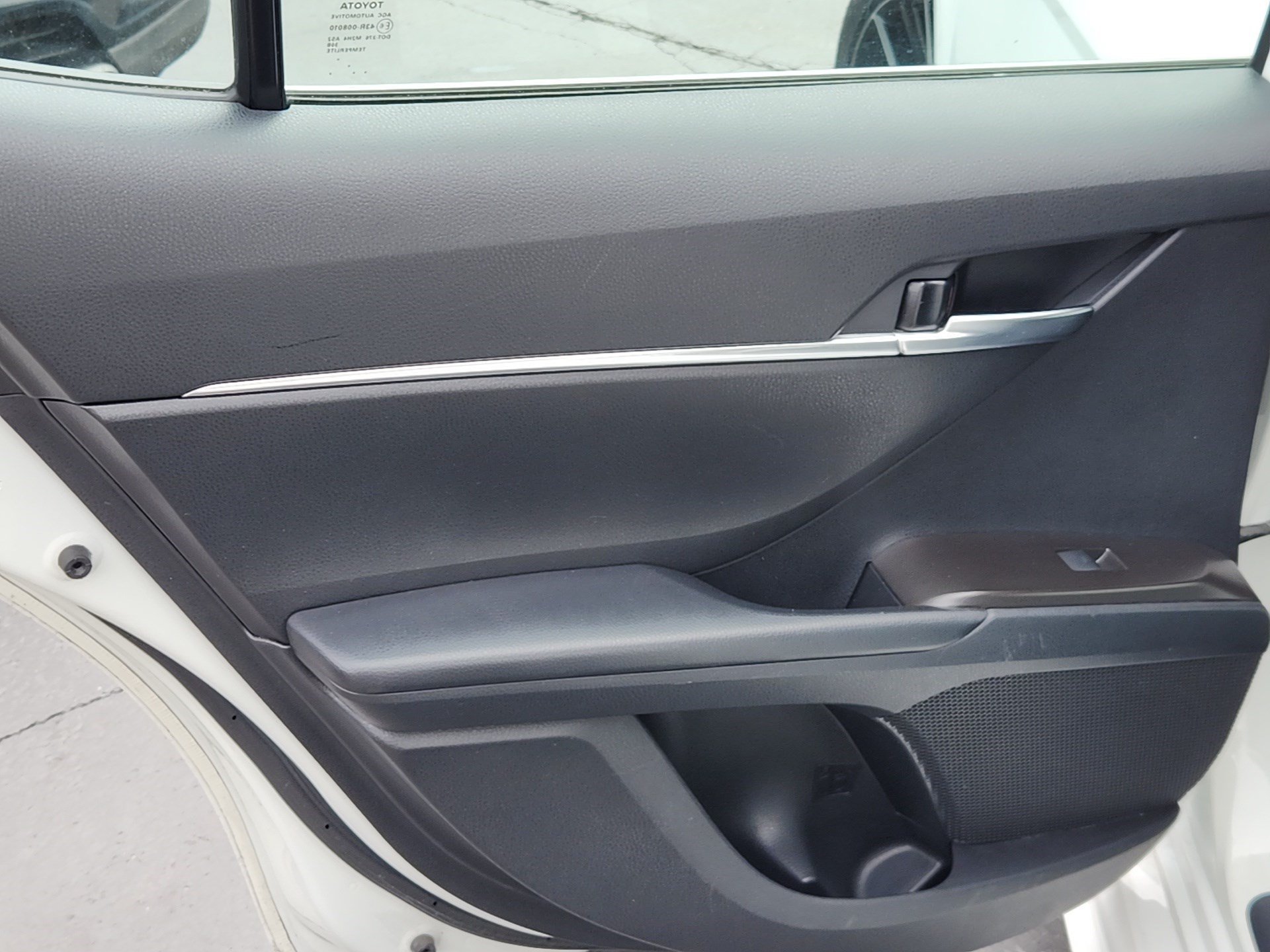 Certified Used 2024 Ice Cap Toyota SE image 21