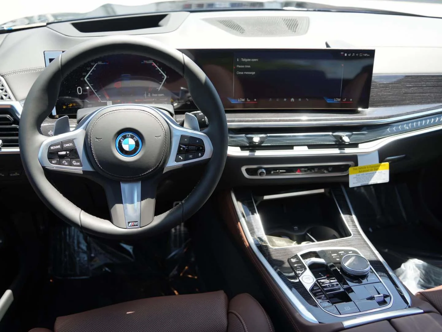 New 2026 Carbon Black Metallic BMW xDrive50e image 7
