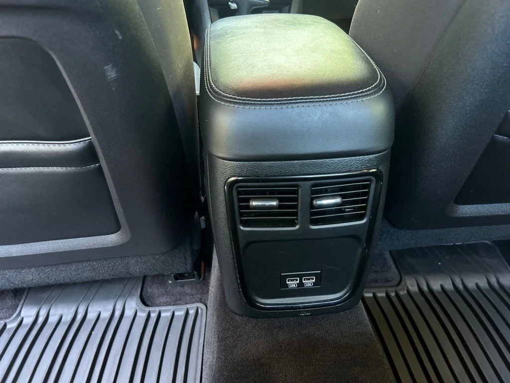 Used 2016 Orange Dodge R/T image 31