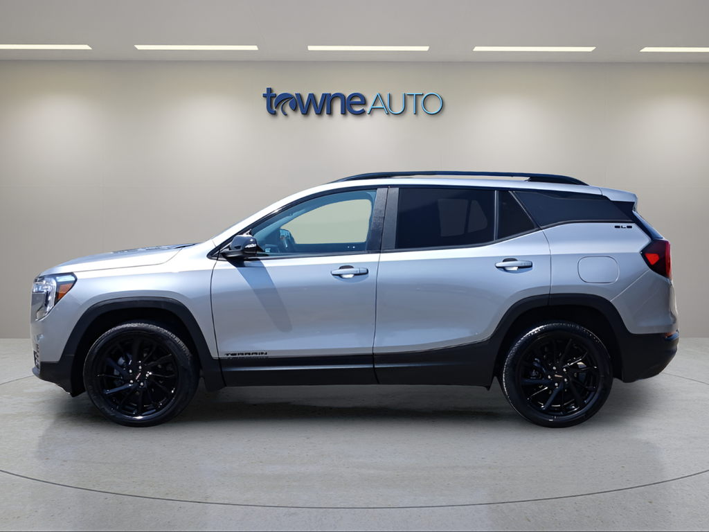 Used 2024 Silver GMC SLE image 3