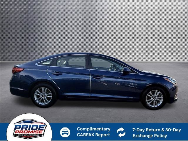 Used 2016 Blue Hyundai 2.4L SE image 7