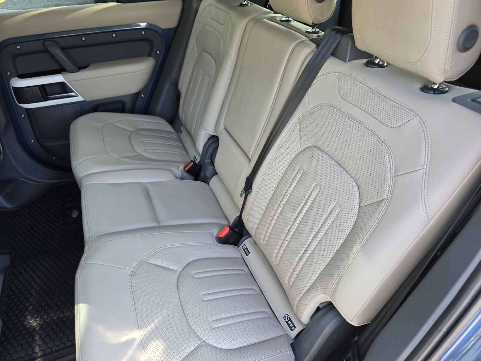 Used 2020 Tasman Blue Metallic Land Rover 110 P400 HSE image 16