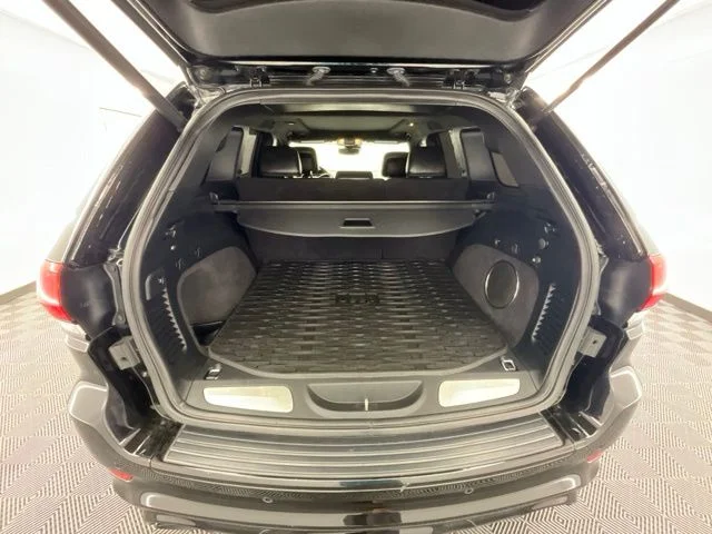 Used 2020 Black Jeep SRT image 22