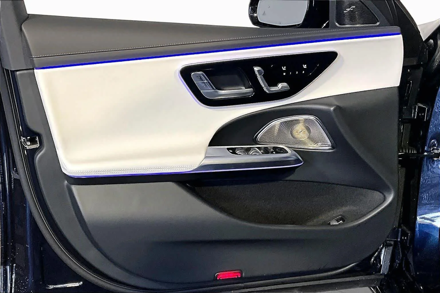New 2026 Nautical Blue Metallic Mercedes-Benz AMG® E 53 E image 11
