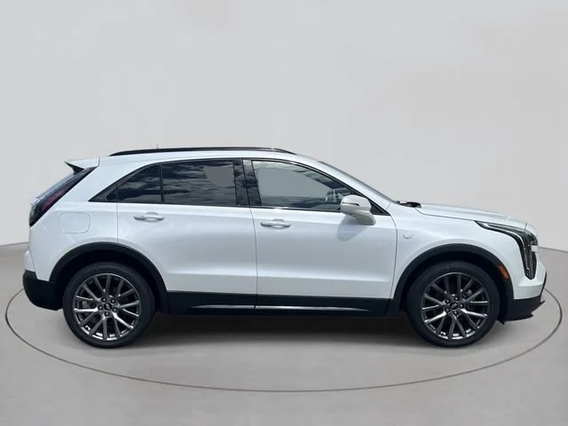 Used 2019 CRYSTAL WHITE TRICOAT Cadillac AWD Sport image 5