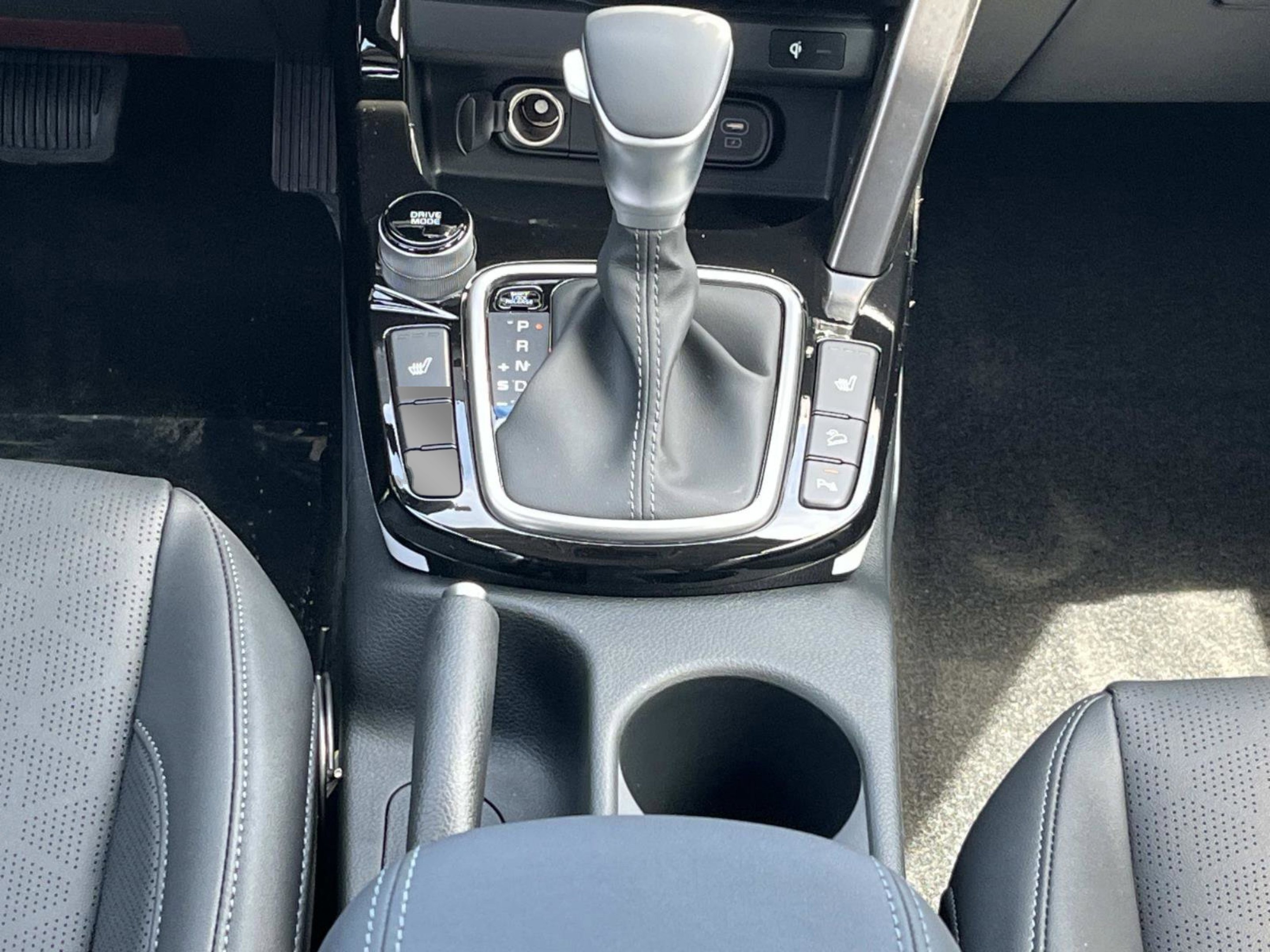 New 2026 Snow White Pearl Kia EX image 13