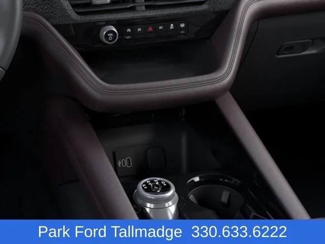 New 2026 Star White Metallic Tri-Coat Ford Platinum image 15