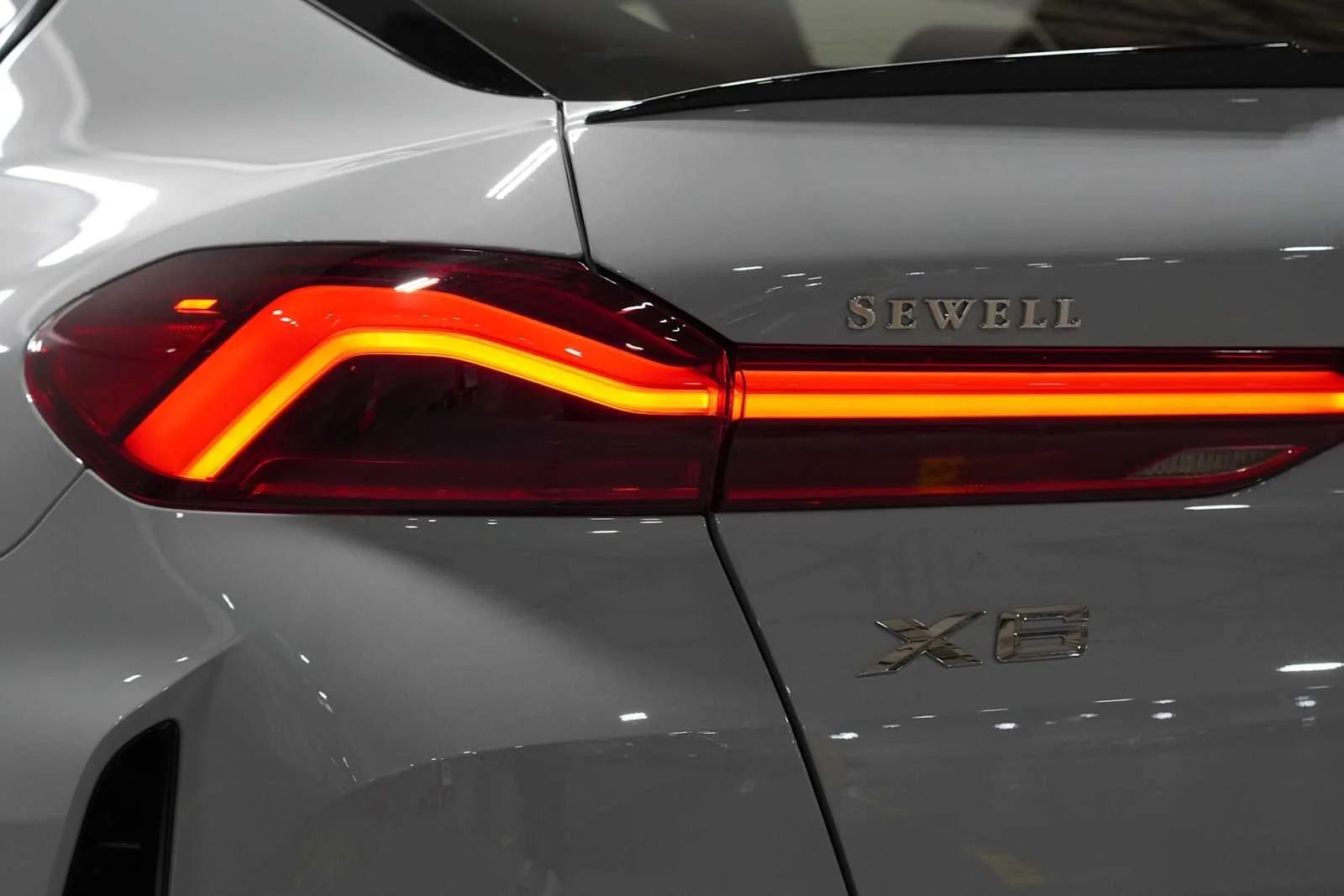 New 2027 Brooklyn Grey Metallic BMW xDrive40i image 8