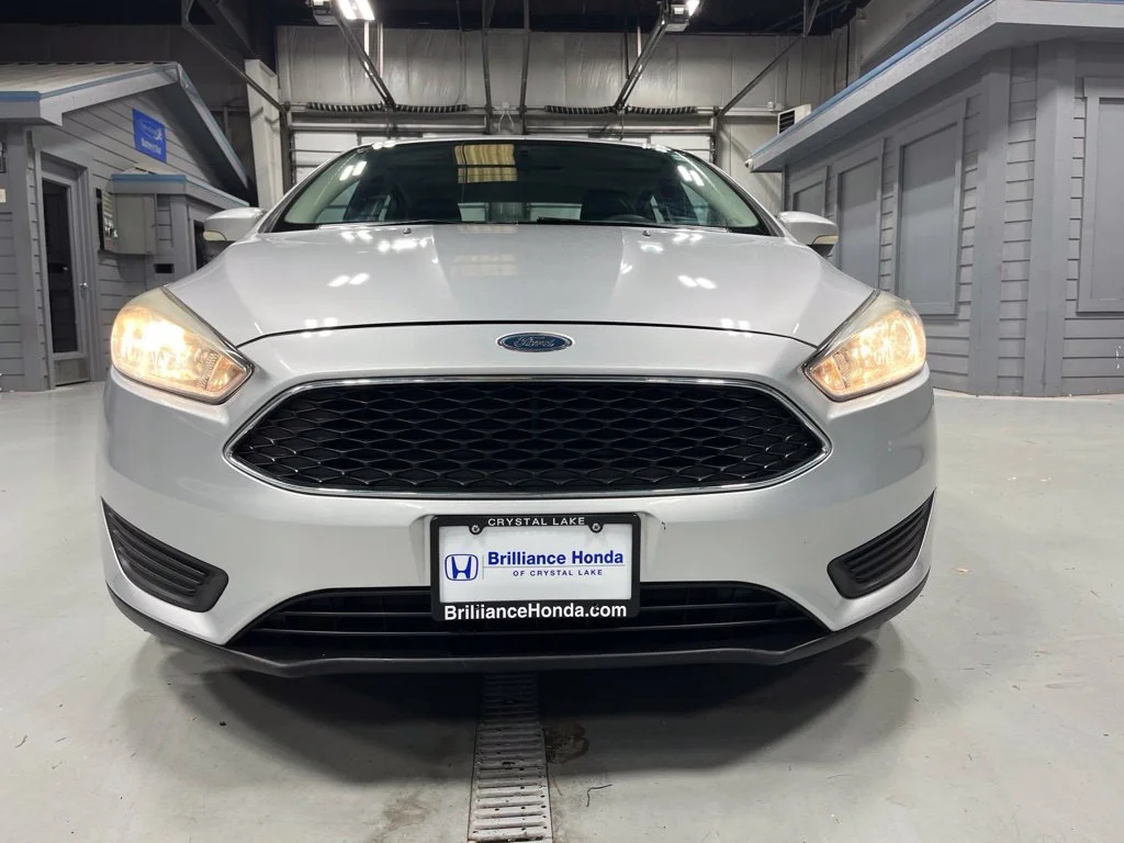 Used 2015 Ford Focus SE with VIN 1FADP3F21FL216542 for sale in Crystal Lake, IL
