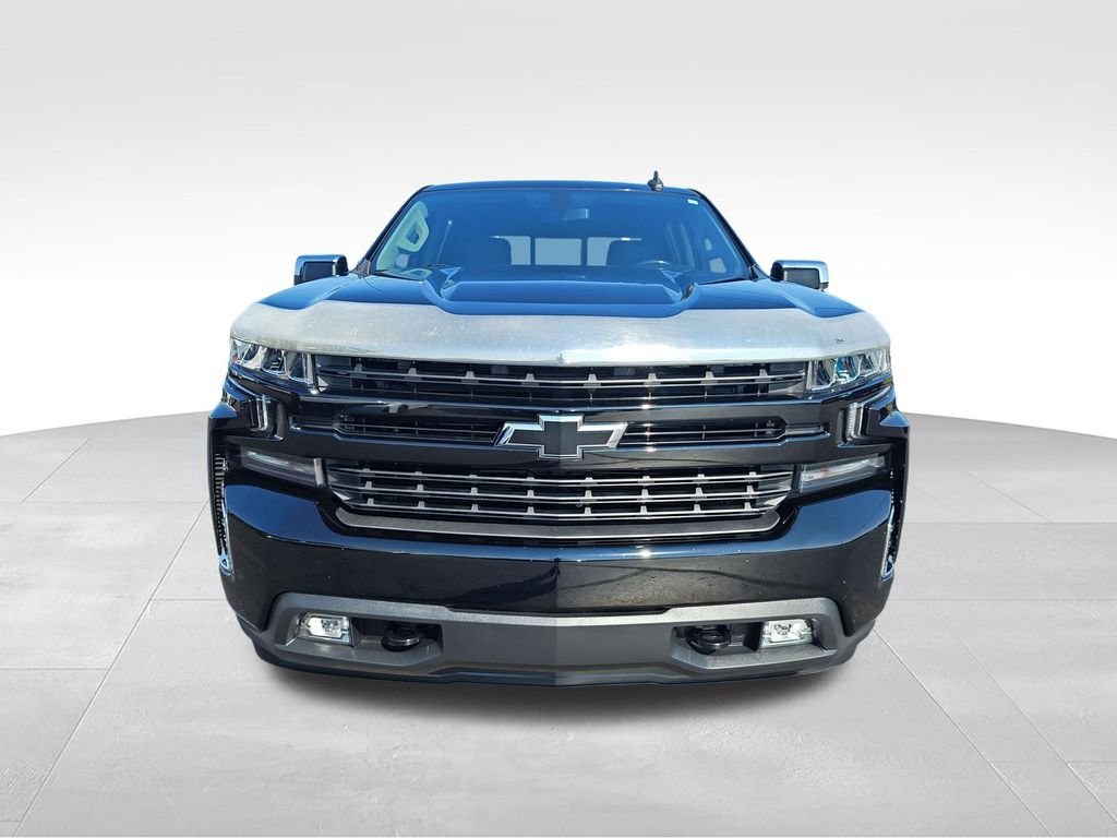 Used 2020 Black Chevrolet RST image 8