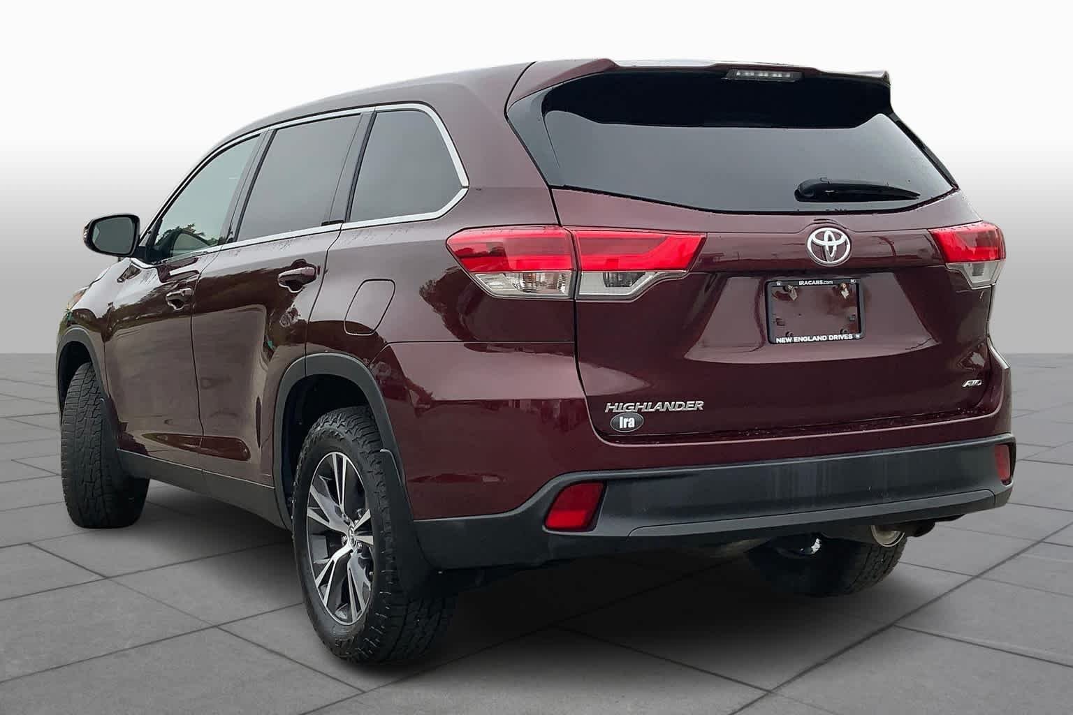 Used 2019 Ooh La La Rouge Mica Toyota LE image 10