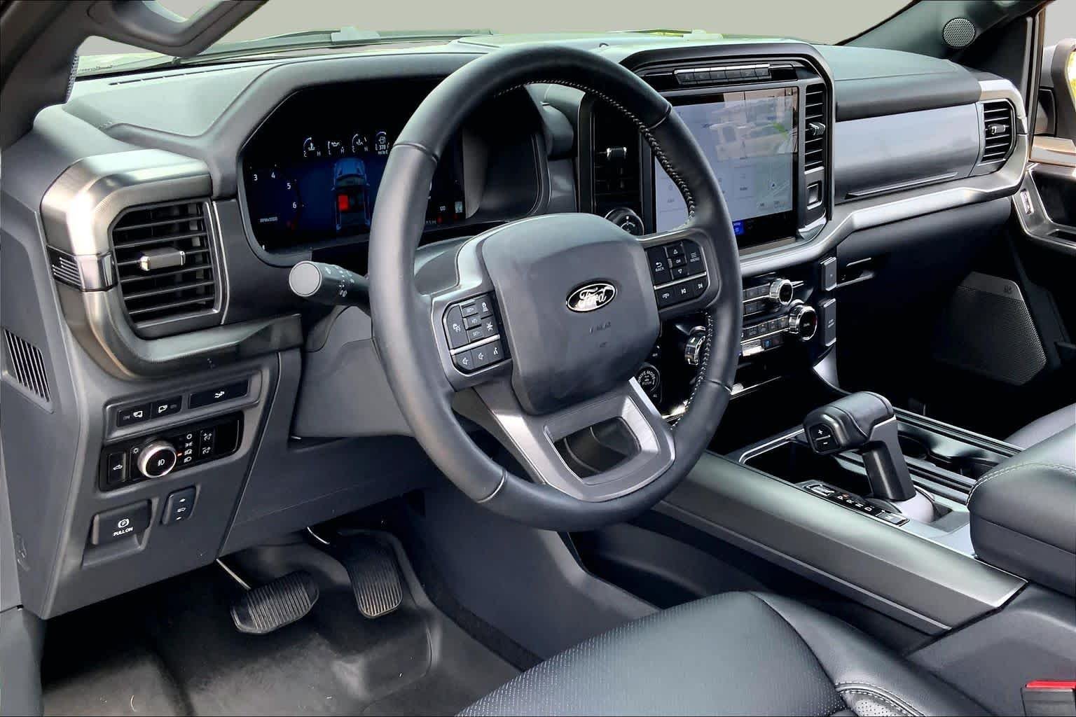 Used 2024 Iconic Silver Metallic Ford LARIAT image 16