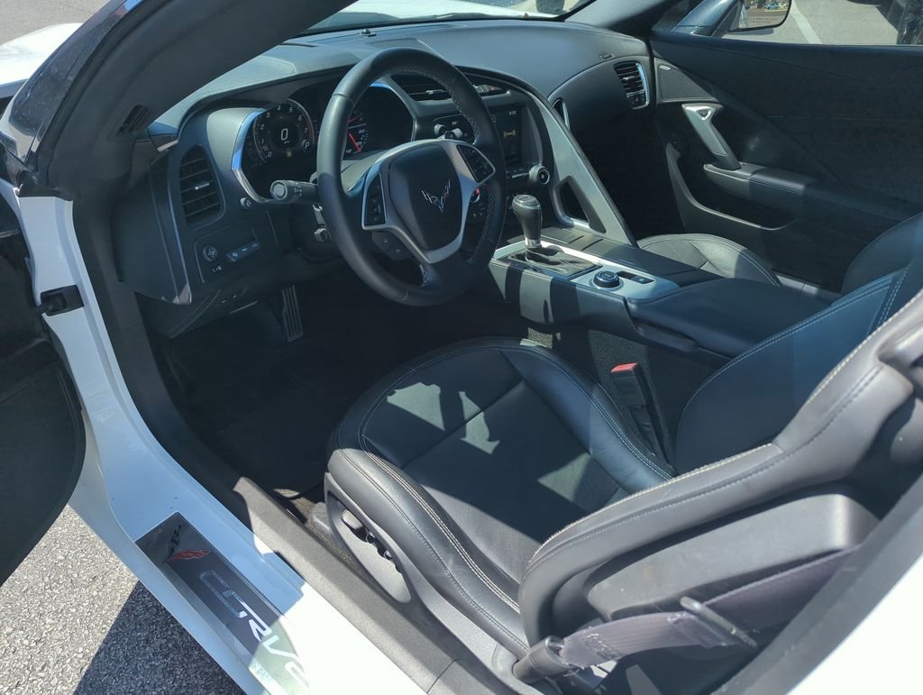 Used 2015 White Chevrolet Stingray Z51 image 10
