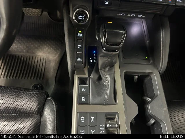 Used 2024  Toyota Base image 25