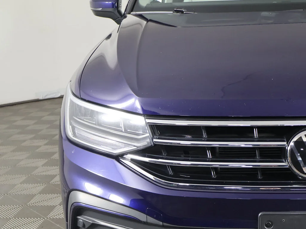 Used 2023 Blue Volkswagen 2.0T SE image 12
