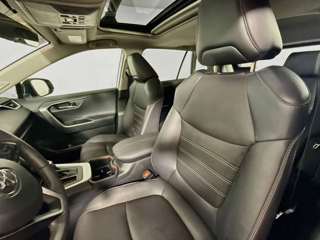 Used 2025 Silver Sky Metallic Toyota Limited image 20