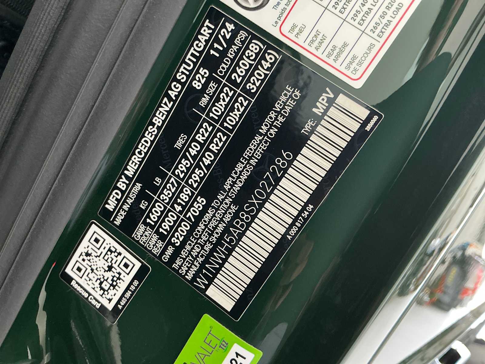 Certified Used 2025 MANUFAKTUR Deep Green Mercedes-Benz AMG® G 63 image 27