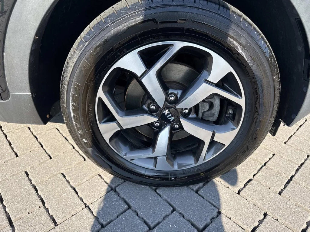 Used 2020 Red Kia LX image 10