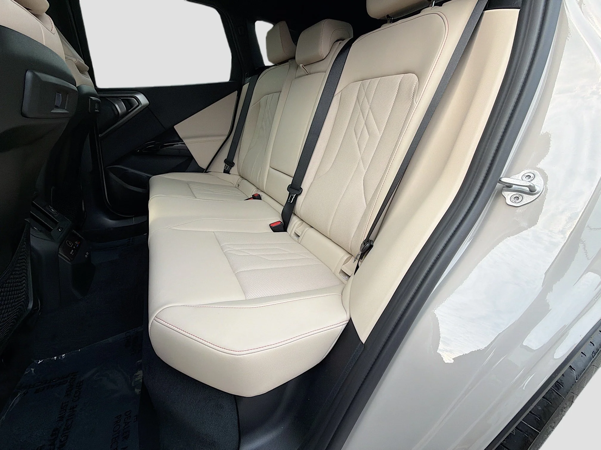 New 2026 Dune Grey Metallic BMW 30 xDrive image 21