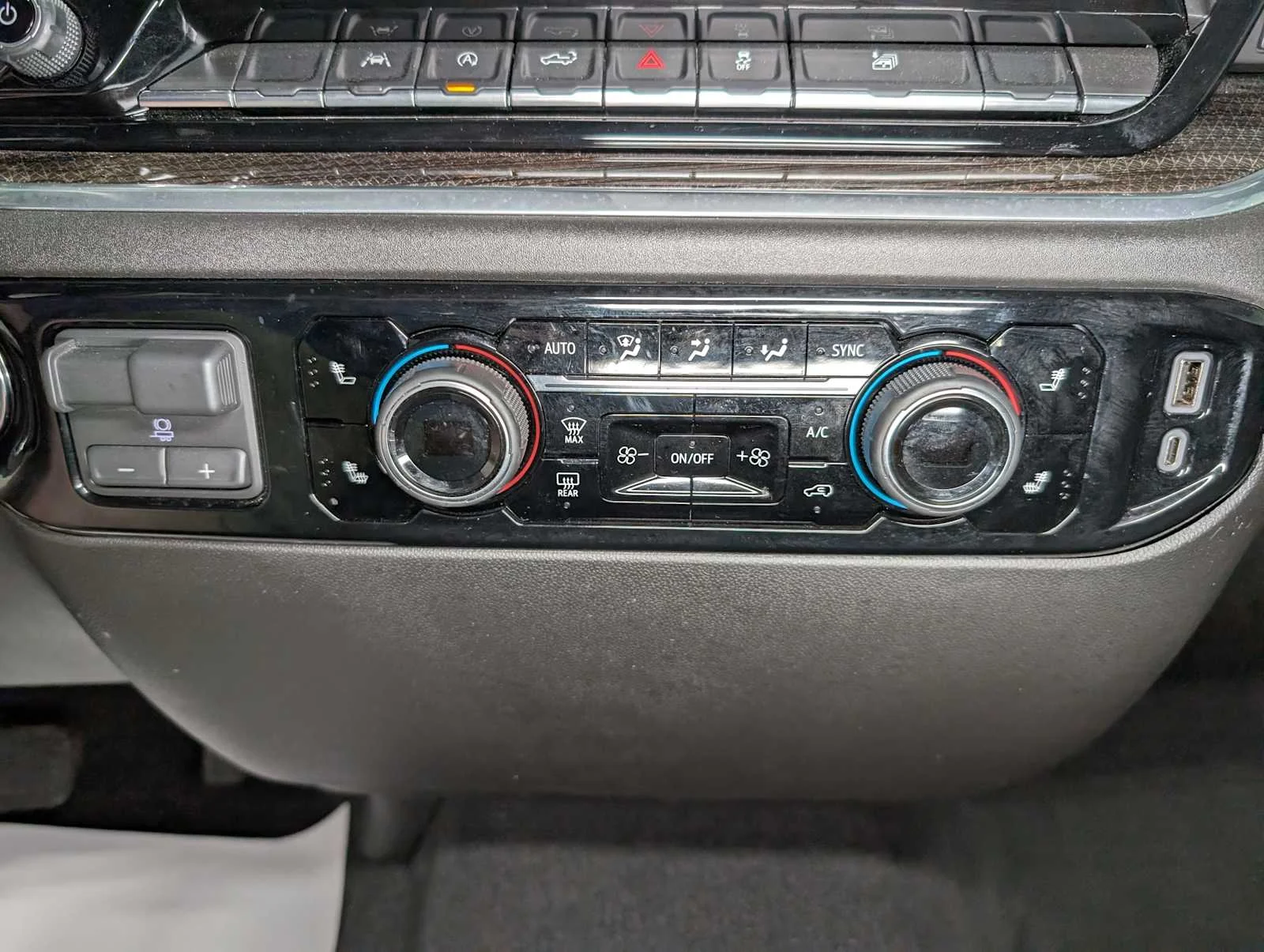 Used 2026 Black Chevrolet RST image 27