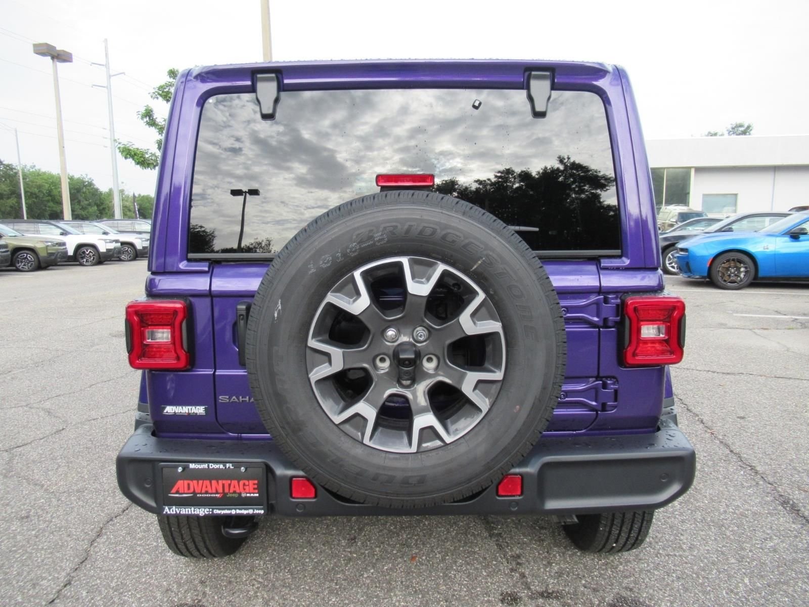 New 2026 Reign Exterior Paint Jeep Sahara image 6