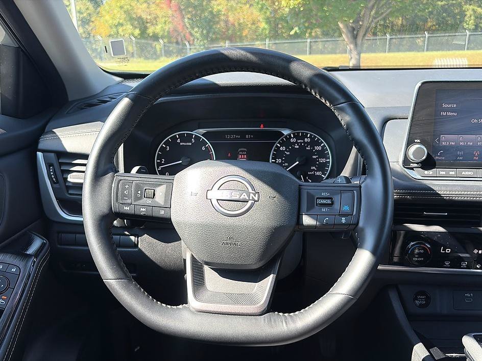 Used 2025 Brilliant Silver Metallic Nissan SV image 30