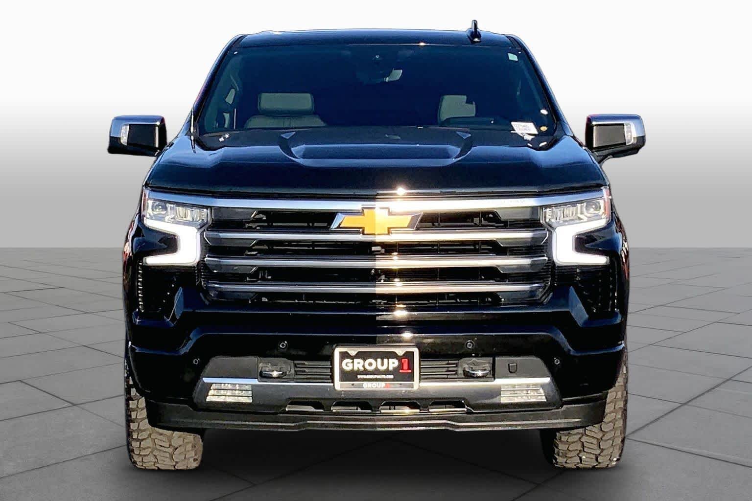 Used 2024 Black Chevrolet High Country image 4