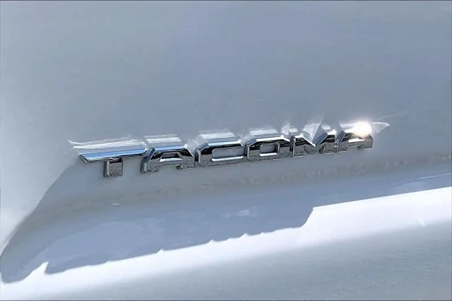 Certified Used 2020 ICE CAP Toyota  image 31