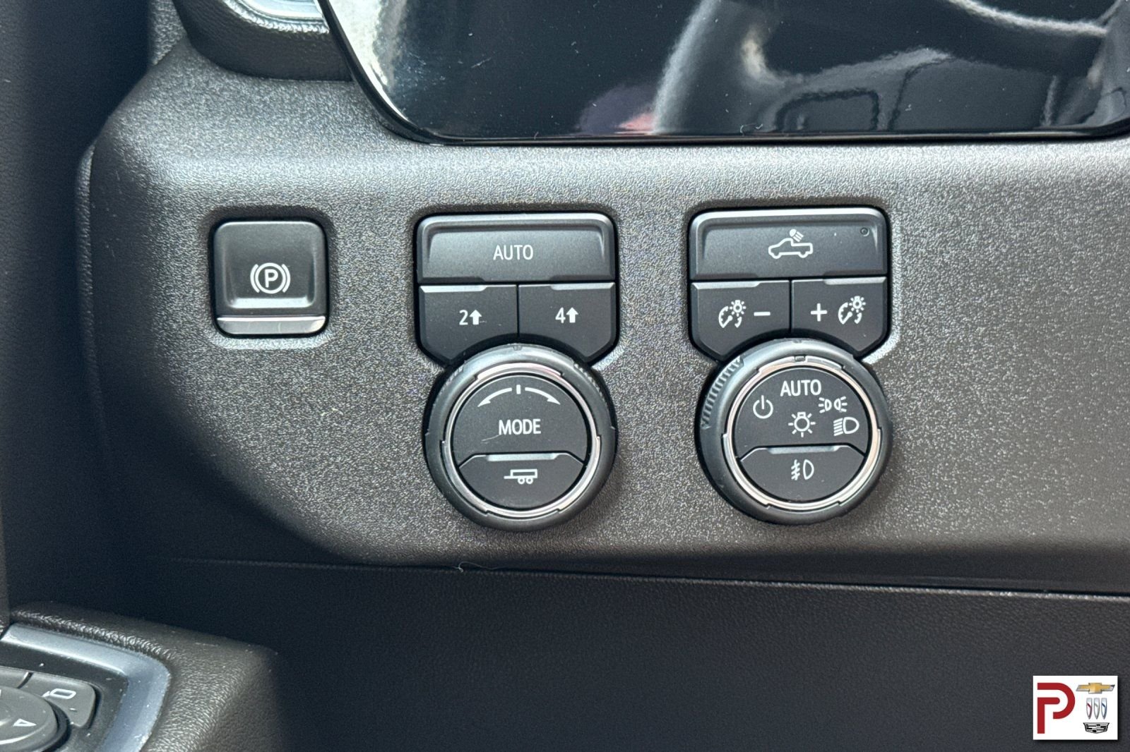 Used 2024 Gray Chevrolet RST image 31