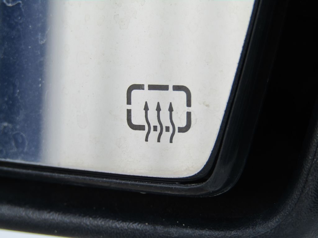 Used 2024 White Jeep Latitude image 15