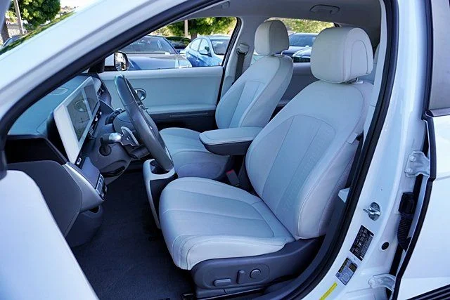 Used 2022 White Hyundai SEL image 15