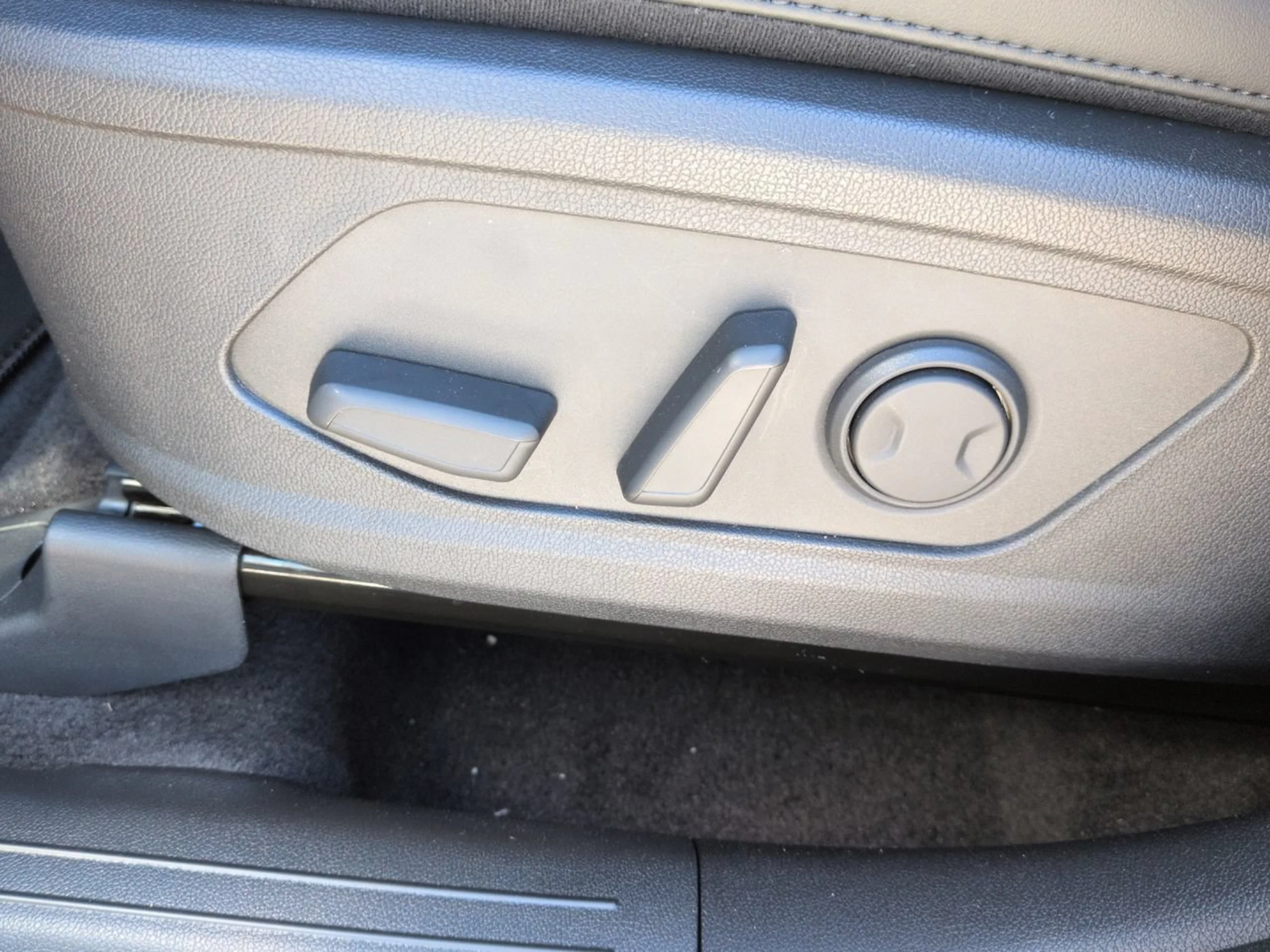 New 2026 Midnight Lake Blue Kia EX image 37