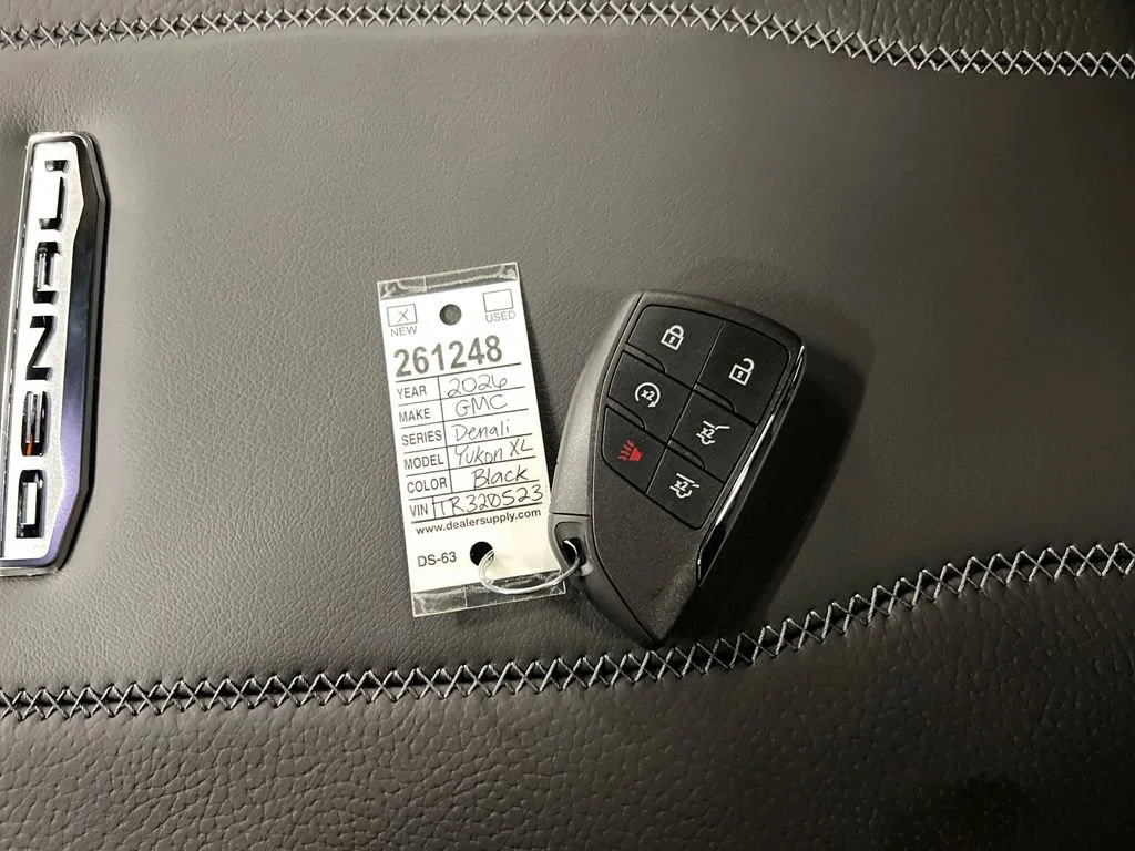 2026 GMC Yukon XL Denali - Photo 30