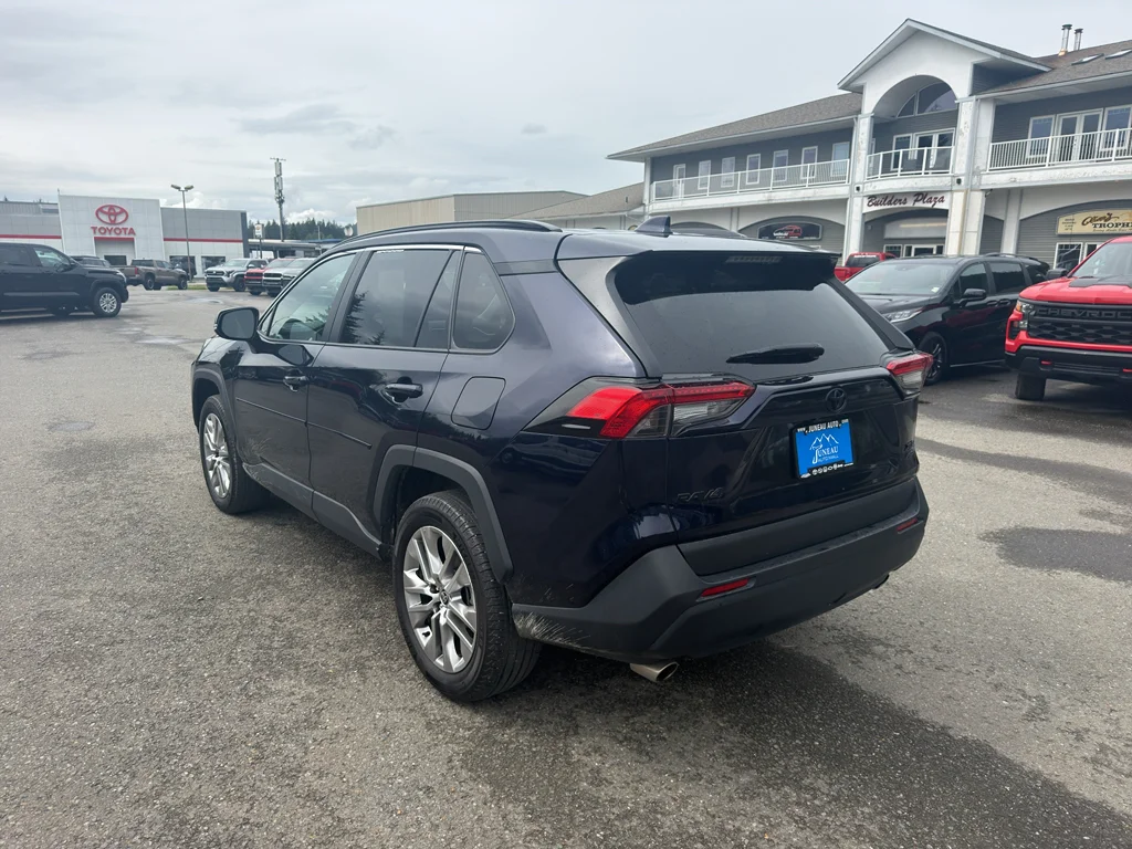 Used 2024 Blueprint Toyota XLE Premium image 5