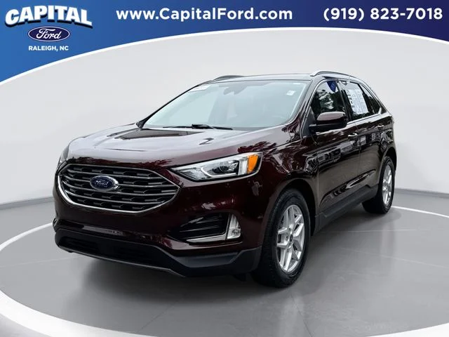 Used 2021 Red Ford SEL image 1