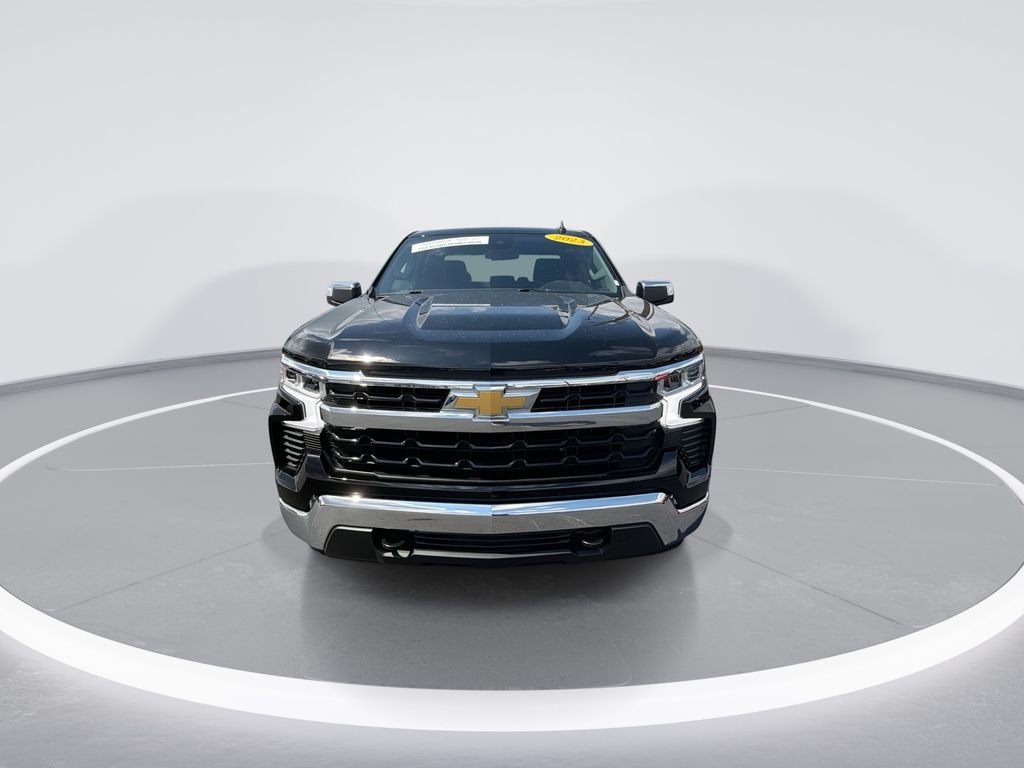 Used 2023 Black Chevrolet LT image 3