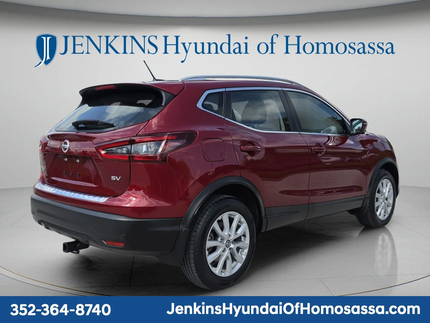 Used 2022 Red Nissan SV image 4
