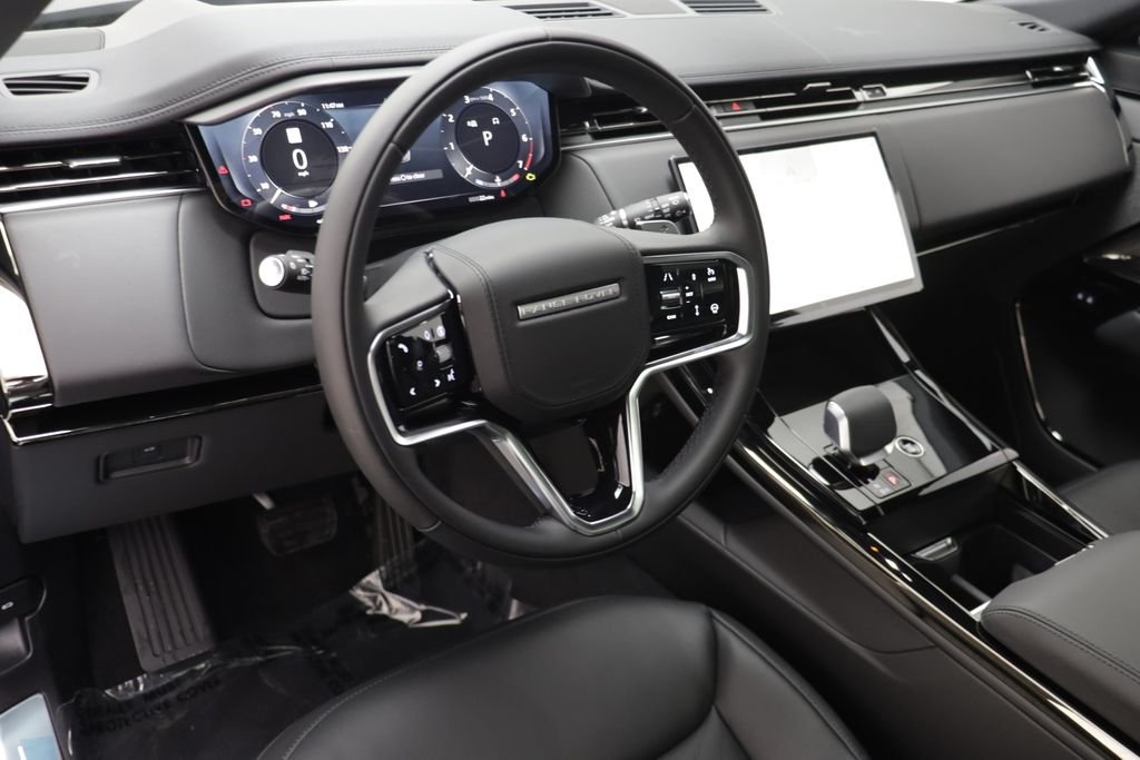 New 2026 Carpathian Grey LAND ROVER SE image 7