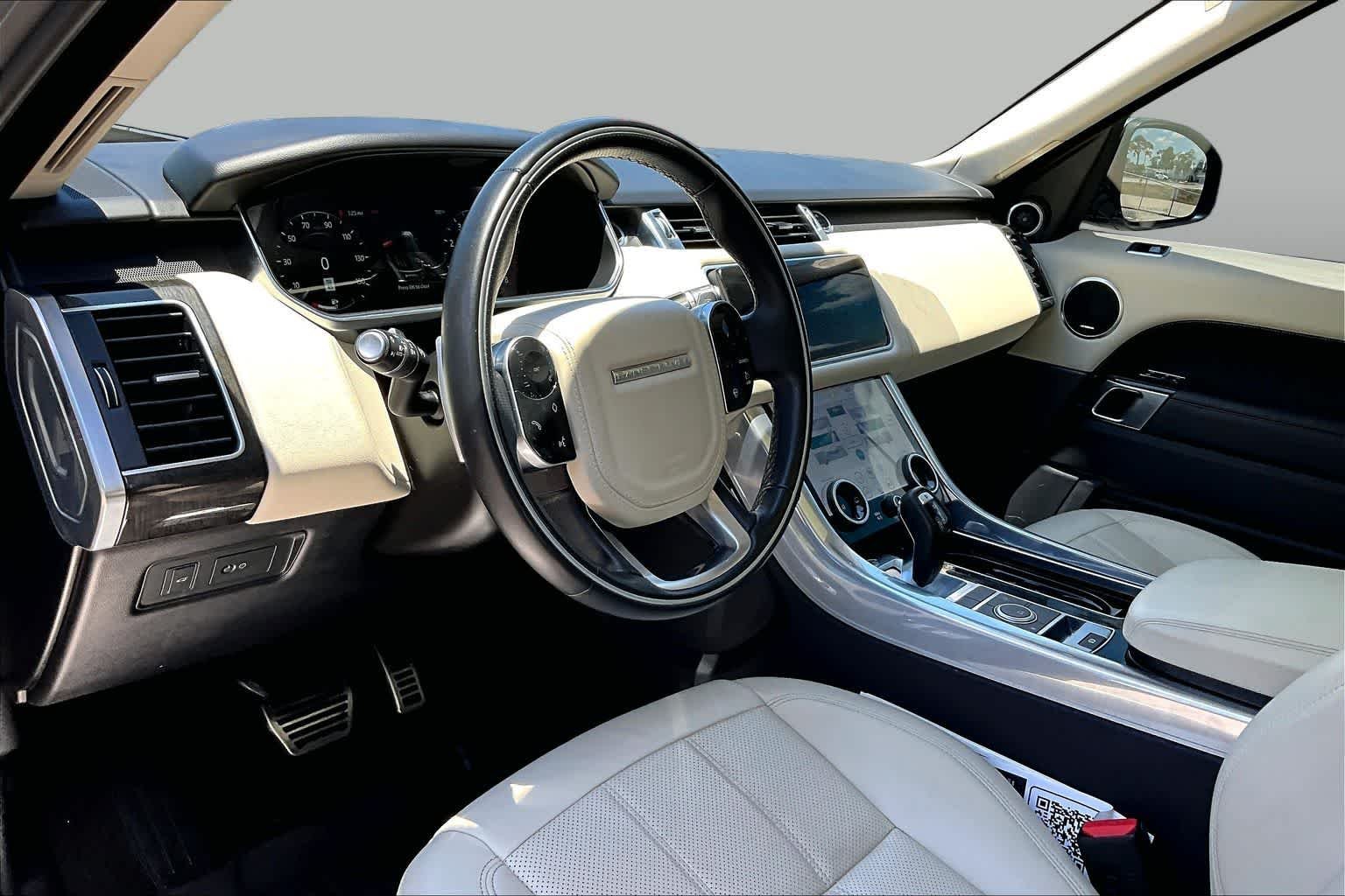 Used 2022 Ethereal Frost Silver Land Rover HSE Silver Edition image 18