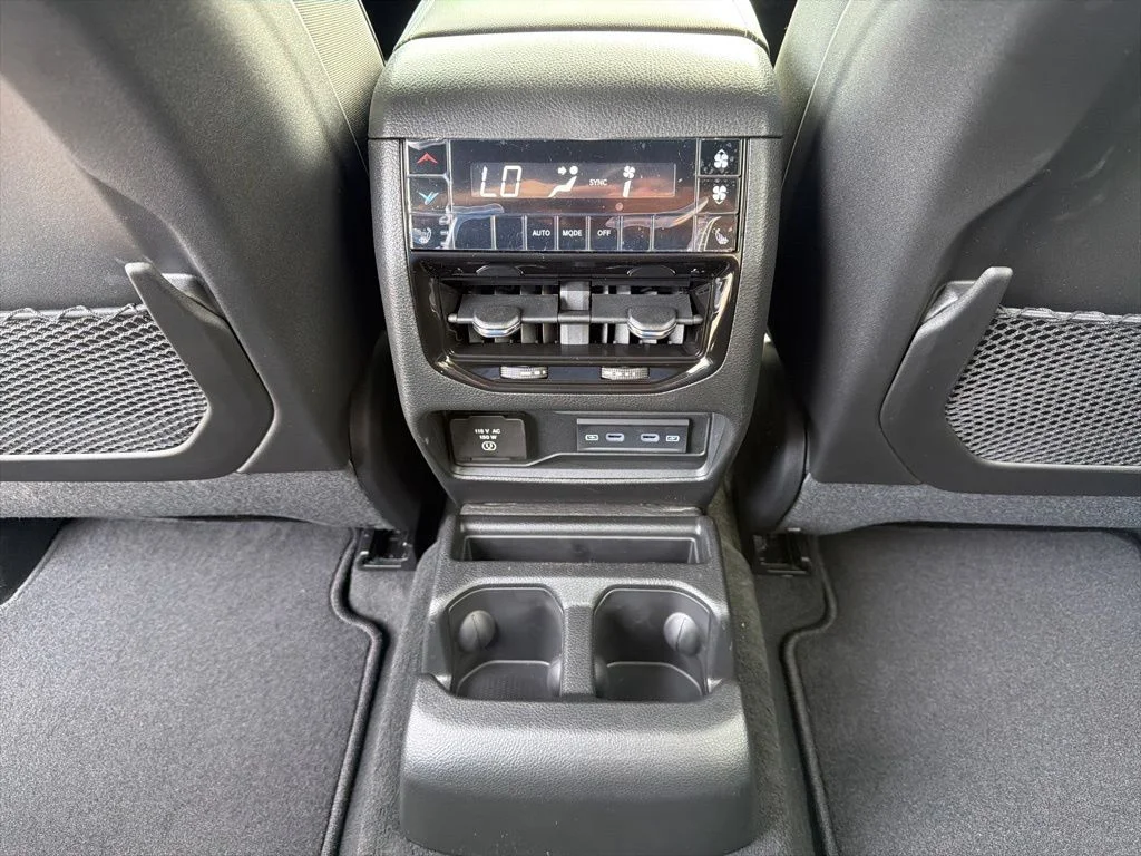 New 2026 Steel Blue Exterior Paint Jeep Limited image 26