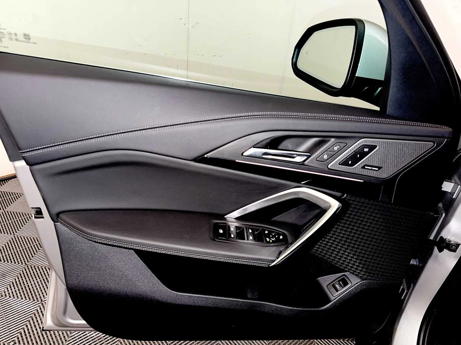 2026 BMW X1 28i - Photo 11